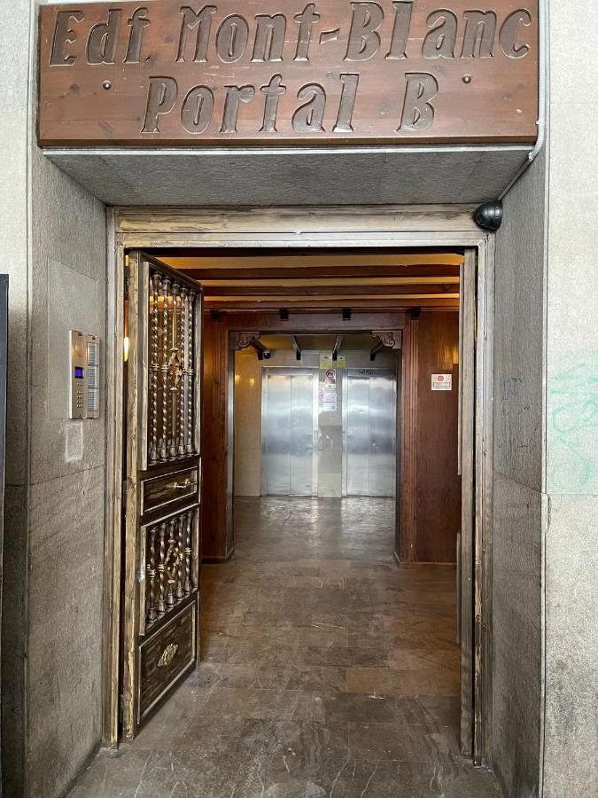 Precioso Apartamento En La Plaza Sierra Nevada Luaran gambar