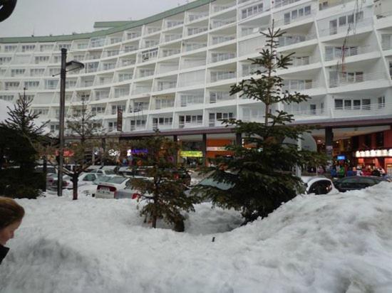 Precioso Apartamento En La Plaza Sierra Nevada Luaran gambar